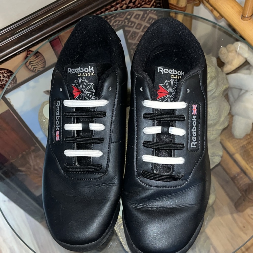 Women’s Reebok Walking Shoes - Picture 2 of 4